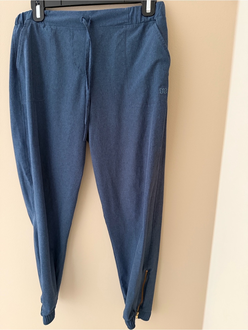 ❣️Albion Casual Navy-Gold Zipper Joggers